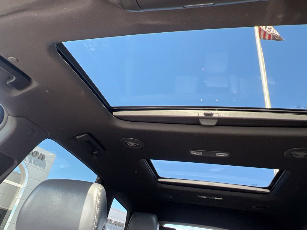 Used 2023 Buick Enclave Essence w/ Experience Buick Package FWD image 59