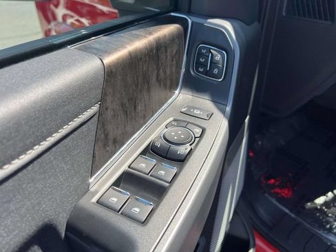 Used 2024 Ford F250 Lariat w/ Lariat Ultimate Package AWD/4WD image 14