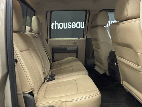 Used 2012 Ford F250 Lariat w/ Chrome Pkg RWD image 30