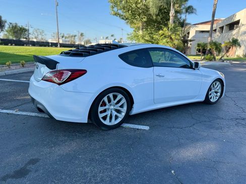 Used 2015 Hyundai Genesis 3.8 RWD image 24