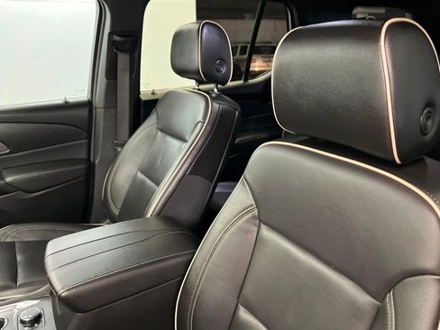 Certified 2023 Chevrolet Traverse Premier image 17
