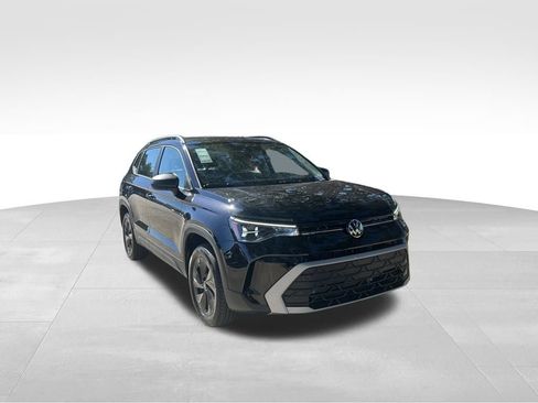 New 2026 Volkswagen Taos S image 7