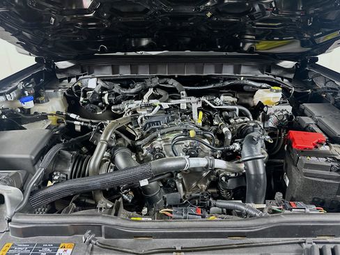Used 2025 Ford Bronco Big Bend AWD/4WD image 32