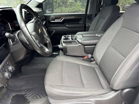 Used 2024 Chevrolet Silverado 2500 LT image 27