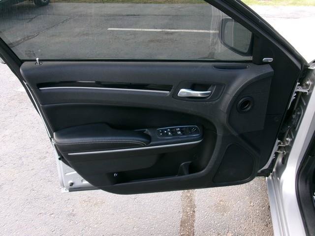 Used 2021 Chrysler 300 S RWD image 8