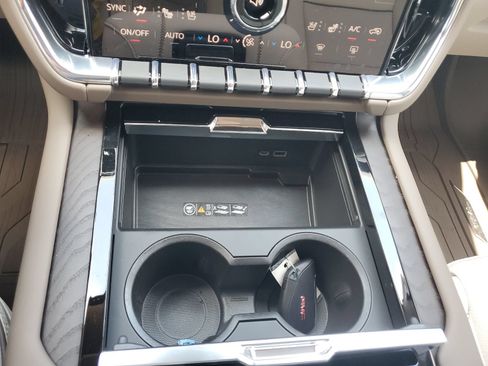 New 2026 GMC Yukon Denali w/ Advanced Technology Package RWD image 32