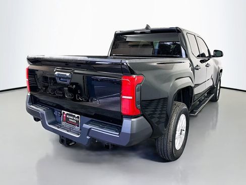 Used 2025 Toyota Tacoma SR image 5