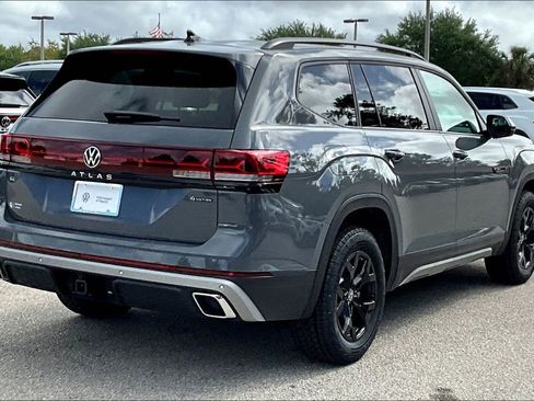 New 2026 Volkswagen Atlas Peak Edition AWD/4WD image 5