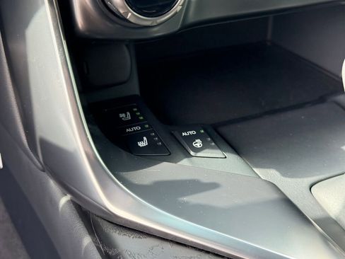 Used 2025 Lexus LX 700h Luxury w/ Appearance Package image 8