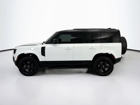 Used 2025 Land Rover Defender 110 X-Dynamic SE AWD/4WD image 8