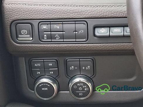 Used 2021 GMC Yukon Denali AWD/4WD image 25