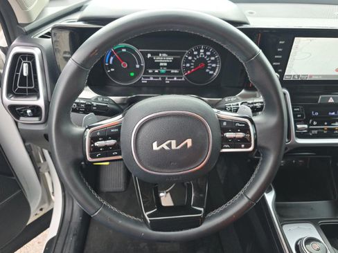 Used 2023 Kia Sorento EX FWD image 18