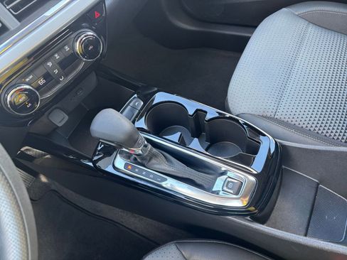 Used 2025 Chevrolet Trax LT image 39