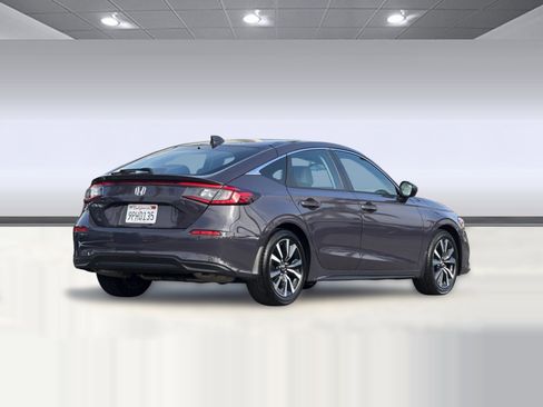Used 2024 Honda Civic EX-L image 8