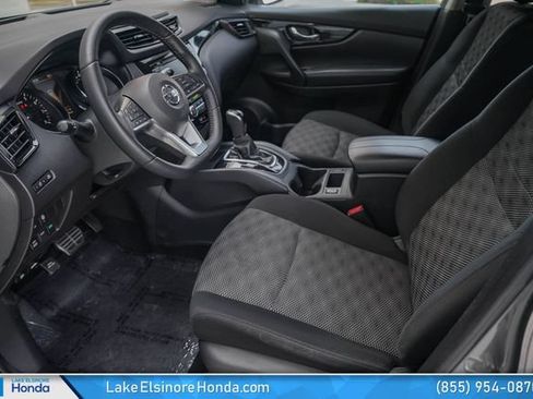 Used 2021 Nissan Rogue Sport SV AWD/4WD image 15