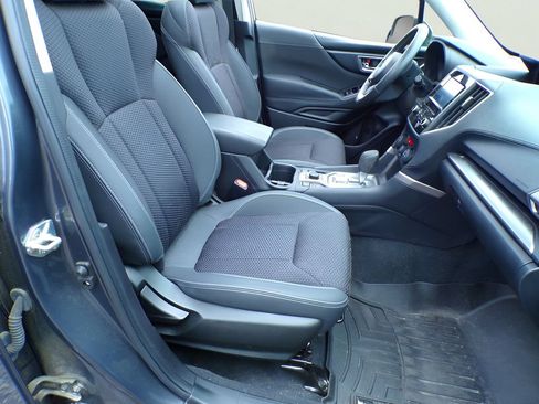 Used 2023 Subaru Forester Premium AWD/4WD image 7