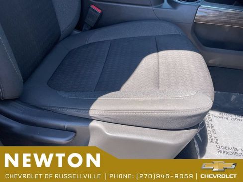 Used 2022 Chevrolet Silverado 1500 RST AWD/4WD image 23