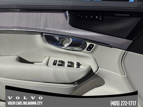 New 2026 Volvo XC90 B6 Ultra image 22