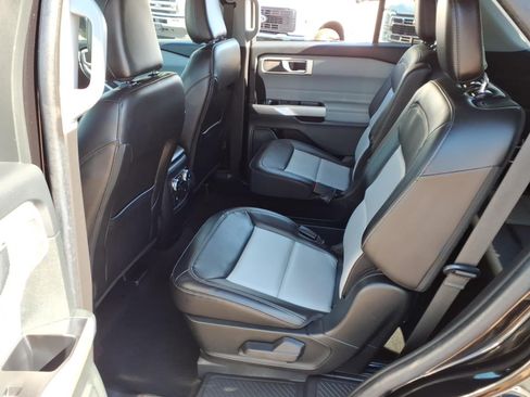 Certified 2023 Ford Explorer XLT w/ Equipment Group 202A RWD image 19
