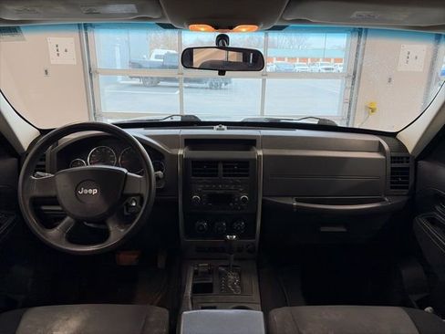 Used 2010 Jeep Liberty Sport w/ Popular Equipment Group image 13