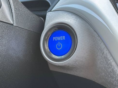 Used 2017 Chevrolet Bolt Premier image 32