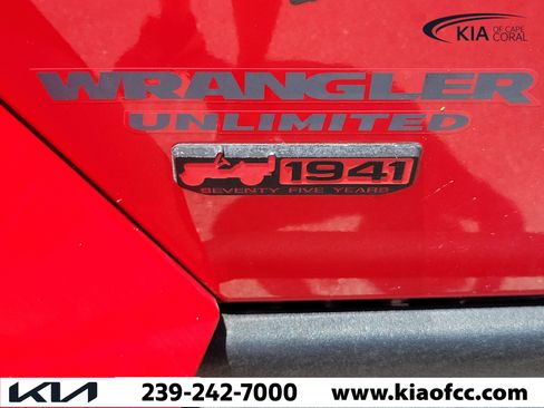 Used 2016 Jeep Wrangler Unlimited Rubicon AWD/4WD image 11