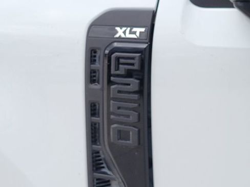 Certified 2025 Ford F250 XLT w/ Black Appearance Package AWD/4WD image 16