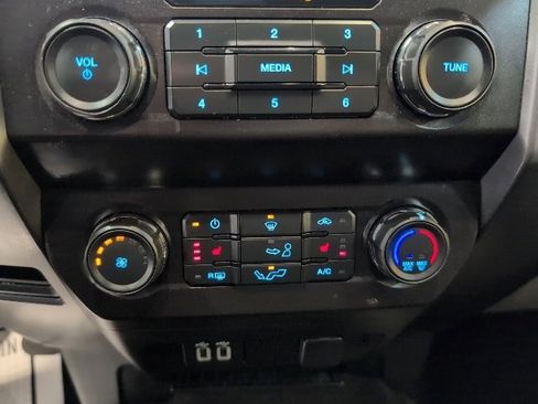 Used 2020 Ford F150 XLT w/ Equipment Group 302A Luxury image 23