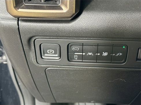 Used 2024 GMC Hummer EV 2X w/ Extreme Off-Road Package image 25