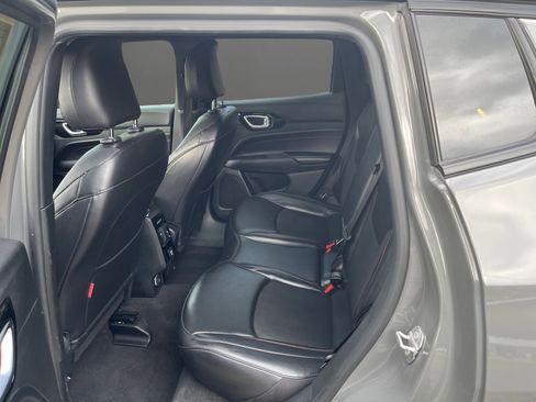 Used 2023 Jeep Compass Trailhawk image 11