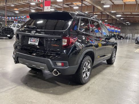 Used 2022 Honda Passport TrailSport image 5