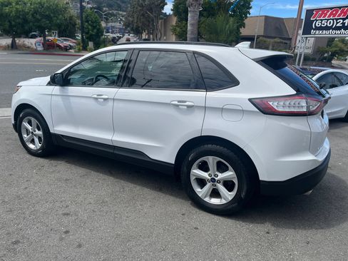 Used 2018 Ford Edge SE FWD image 5
