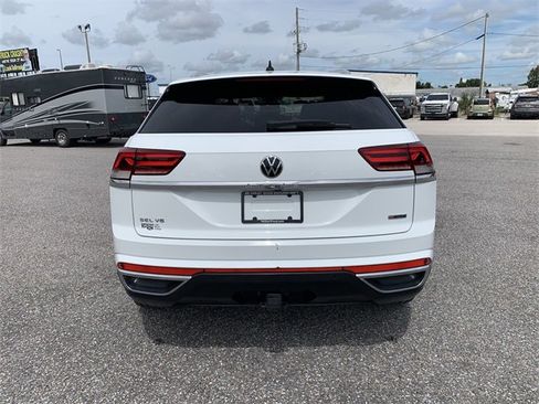 Used 2020 Volkswagen Atlas Cross Sport SEL Premium image 5
