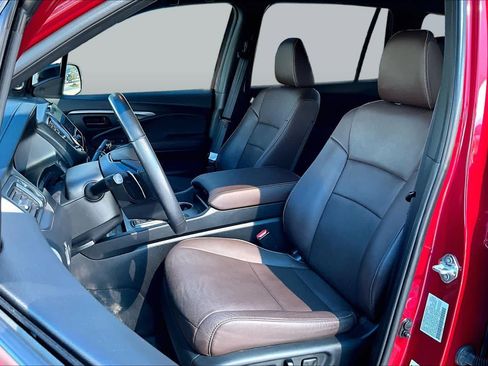 Used 2025 Honda Passport EX-L image 8