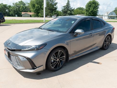 Used 2025 Toyota Camry XSE w/ Premium Plus Package FWD image 5