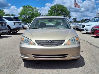 Used 2002 Toyota Camry XLE FWD video 2