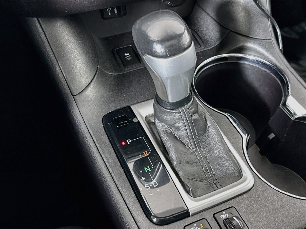 Used 2015 Toyota Highlander XLE AWD/4WD image 19