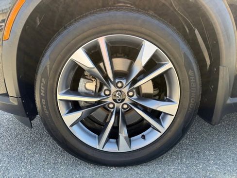 Certified 2024 INFINITI QX60 Luxe w/ Cargo Package image 9