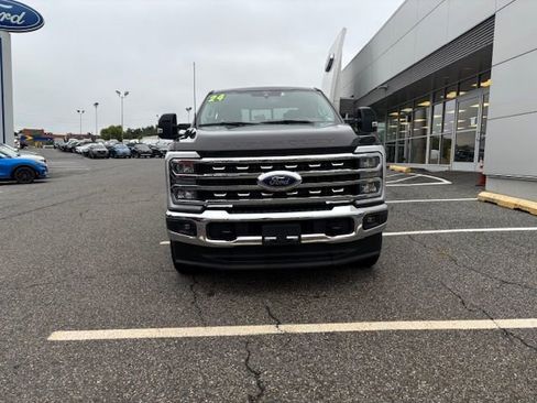 Used 2024 Ford F350 Lariat w/ Camper Package image 2