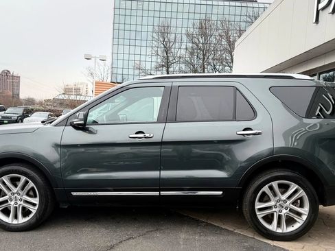 Used 2016 Ford Explorer Limited w/ Equipment Group 301A image 4
