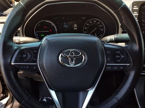 Used 2021 Toyota Avalon XSE FWD image 11