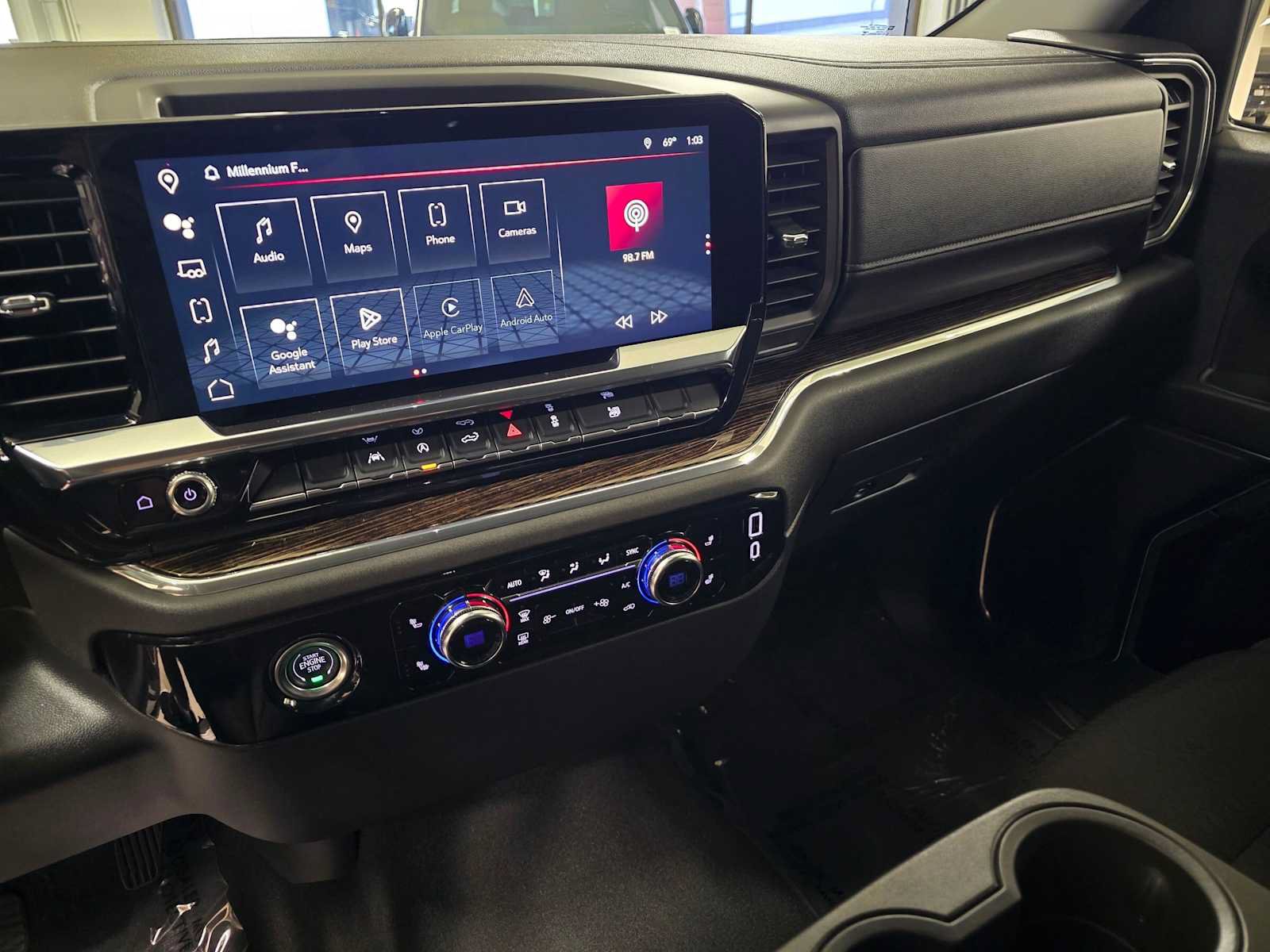 Used 2024 GMC Sierra 1500 Elevation RWD image 27