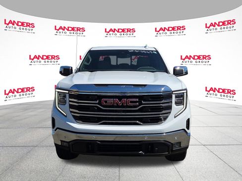 Used 2024 GMC Sierra 1500 SLT w/ SLT Premium Plus Package AWD/4WD image 8