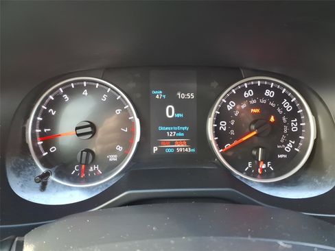 Used 2021 Toyota RAV4 LE image 20