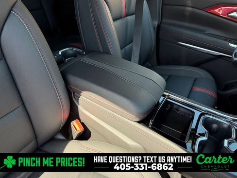 New 2026 Chevrolet Traverse RS image 30