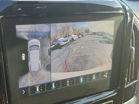 Used 2021 Chevrolet Traverse Premier w/ Redline Edition image 28