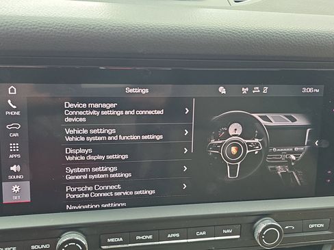 Used 2019 Porsche Macan image 21