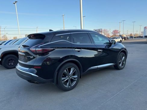 Certified 2019 Nissan Murano Platinum w/ Cargo Package image 3