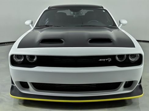 Used 2020 Dodge Challenger SRT Hellcat Redeye RWD image 4