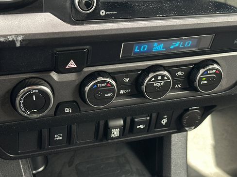 Used 2023 Toyota Tacoma TRD Off-Road AWD/4WD image 18